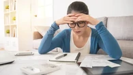 8 Kebiasaan Finansial yang Bikin Keuangan Stagnan, Stop Sekarang Kalau Mau Tumbuh