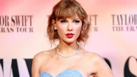 Taylor Swift Ultah ke-34, Bangga Jadi Milenial dan Tak Takut Dicolek Fans Gara-Gara Kebany...