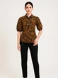 8 Model Kemeja Batik Slimfit Lengan Puff, Jadi Outfit Ngantor Hingga Hangout