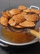Cara Bikin Tempe Goreng Garing Seharian, Tanpa Soda Kue