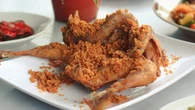 Cara Membuat Ayam Kalasan Lengkuas yang Gurih, Empuk, dan Bumbu Meresap Sempurna