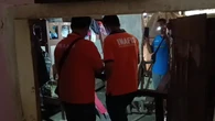 Pria Surabaya Ditemukan Tewas di Dalam Kamar, Bagian Jasadnya Diduga Dimangsa 10 Anjing