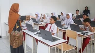 Wamensos Minta Guru Sekolah Rakyat Merangkap Jadi Sosok Orangtua, Ini Alasannya