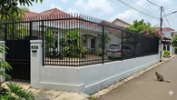 10 Desain Pagar Tanpa Celah Besar agar Kucing Liar Tidak Masuk, Aman dan Rapi
