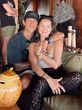 Jennifer Bachdim Sempat-sempatnya Memungut Sampah Sambil Gendong Anak Bungsu di Pantai, Di...