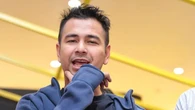 Artis Indonesia ke Anfield, Dari Raffi Ahmad hingga Desta Saksikan Liverpool Berlaga Secar...