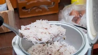 6 Resep Nasi Gurih Rice Cooker, Yuk Coba Bikin di Rumah