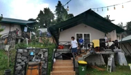 FOTO: Keseharian Pasien Tenda Glamping Rumah Lawan Covid-19 di Tangsel