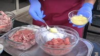 5 Tips Mengolah Daging Kurban dengan Teknik Marinasi Bumbu Steak