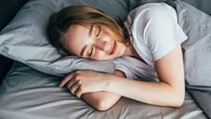 Posisi Tidur Mana yang Terbaik untuk Keehatan Tubuh? Ini Kata Para Ahli
