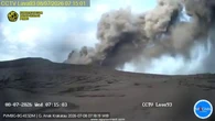 Anak Krakatau Masih Bergejolak, Radius Bahaya 3 Km