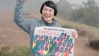 6 Potret Kak Seto Rayakan Ultah ke-74 di Gunung Prau, Menolak Tua Taklukkan Puncak