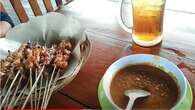 Sate Ambal, Kuniler Khas Maluku Kaya Rempah