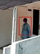 Maling Satroni Rumah Siang Bolong Terekam CCTV, Sikat Uang di Celengan Jutaan Rupiah