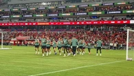 Liverpool Gelar Latihan Terbuka Jelang Lawan AC Milan di Hong Kong: Diwarnai Gemuruh Fans ...