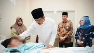 Mensos Gus Ipul Jenguk Santri Selamat dari Tragedi Runtuhnya Bangunan Ponpes, Penanganan K...
