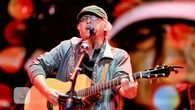 40 Tahun Lebih Berkarya, Iwan Fals Terima Penghargaan Bergengsi Kategori Seni dan Budaya?...