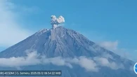 Gunung Semeru Erupsi, Tinggi Letusan Hingga 700 Meter