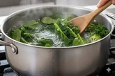 7 Kesalahan Merebus Sayur yang Membuat Gizinya Berkurang, Hindari agar Nutrisinya Tetap Te...