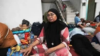 Mengetuk Tuhan di Antara Reruntuhan: Upaya Terakhir Orang Tua Korban Ponpes Ambruk di Sido...