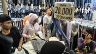 Di Balik Tren Thrifting Baju Bekas, Dokter Ingatkan soal Risiko Infeksi Kulit
