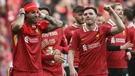 Gak Jadi Dilepas, Liverpool Bakal Perpanjang Kontrak Bek Gaek Ini?