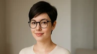 7 Model Rambut Pixie Cut Samping Wajah Bulat, Bikin Tampilan Lebih Tirus