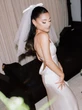 Cerita Pekan Ini: Gaya Ariana Grande dan Pesohor Dunia Nikah Kala Pandemi, di Rumah hingga...