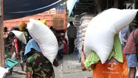 Beli Beras Oplosan atau Tak Sesuai Takaran? Konsumen Bisa Tuntut Ganti Rugi