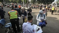 Lengkap! Aturan soal Upah, WFH, WFO hingga PHK Pekerja di Masa PPKM