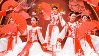 Seniman Bian Lian and Chinese Folk Dance Beraksi di Jakarta Sambut Tahun Baru Imlek 2024