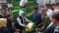 Khofifah Keluhkan Beras SPHP yang Masih Sulit Dijangkau Masyarakat Jawa Timur