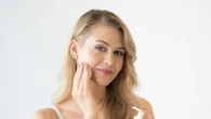 Atasi Kerutan Tanpa Botox, Berikut Daftar Kandungan Skincare yang Bisa Bantu
