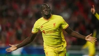 Bek Liverpool Ingin Gabung Real Madrid, tapi Mungkin Harus Tunggu Januari