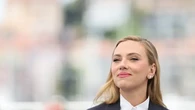 Rahasia Cantik Skincare Rutin Scarlett Johansson di Usia 41 Tahun, Micellar Water hingga M...