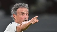 Pelatih PSG Luis Enrique Jalani Operasi Usai Kecelakaan Sepeda