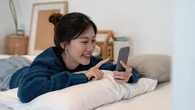 Suka Nahan Pipis saat Nonton Drakor? Hati-Hati Kena Infeksi Saluran Kemih