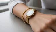 Gelang Rantai Apa yang Cocok Dipadukan dengan Jam Tangan? Ini 8 Rekomendasi Model yang Tep...