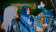 Cerita Sukses Zetria, Pengusaha Kerupuk Kulit yang Cetak Omset Rp200 Juta per Bulan