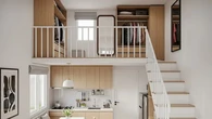 8 Inspirasi Rumah Kecil Mezzanine dengan Walk-in Closet di Ruang Atas, Solusi Pintar Hemat...