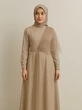 5 Model Gamis dengan Selendang Tile Simple, Elegan dan Mudah Dipadukan