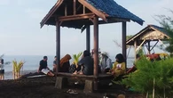 Pesona Pantai Wonosari Banyuwangi, Tempat Asyik Menikmati Selat Bali