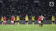 Perdana Tampil di SUGBK, Pelatih Oxford United Ungkap Perbedaan Fans Indonesia dan Inggris