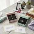 7 Pilihan Gelang Emas untuk Hadiah Kelulusan yang Elegan, Simbol Pencapaian Berharga