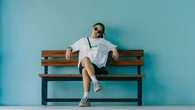 5 Tips Penampilan Minimalis tapi Stylish, Jangan Ragu Pakai Baju Sama Berulang