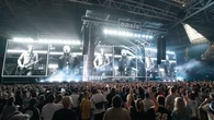 Seorang Penonton Konser Oasis di Stadium Wembley Tewas Terjatuh, Liam Gallagher dkk Syok d...