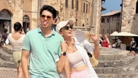 6 Gaya Luna Maya dan Maxime Bouttier Traveling Bareng, Menapaki Candi Borobudur hingga Sel...