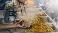 11 Rekomendasi Street Food Enak di Pasar Senen Jakarta, Surga Kuliner Legendaris