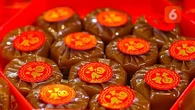 Cara Membuka Bungkus Kue Keranjang yang Sering Tersaji Saat Imlek