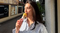 6 Potret Agnez Mo Pamer Outfit Kasual dan Riasan Natural Glowing, Banjir Pujian
